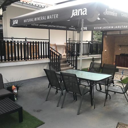 Apartmani Anja โอครีด ภายนอก รูปภาพ
